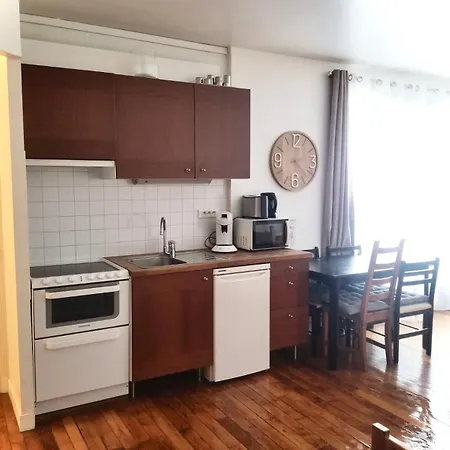 Cozy Near Bastille Апартаменты Париж
